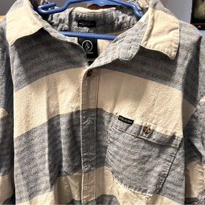 Volcom button up shirt. Dress in style this summer